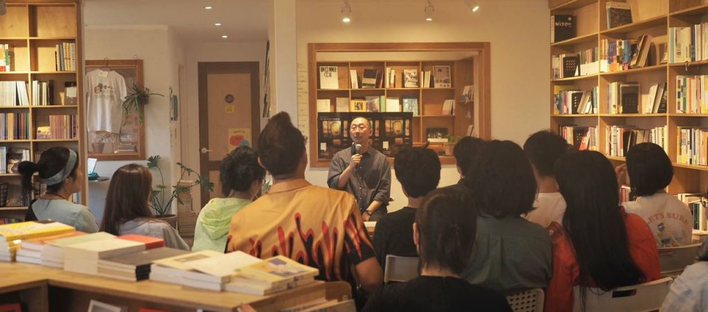 지역사회 기반 책읽기
: 지역서점 상생 협력
